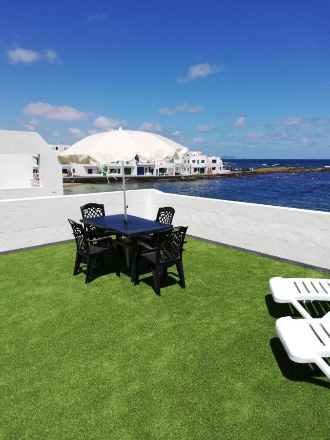 Ocean Sunshine Villa Orzola Bagian luar foto